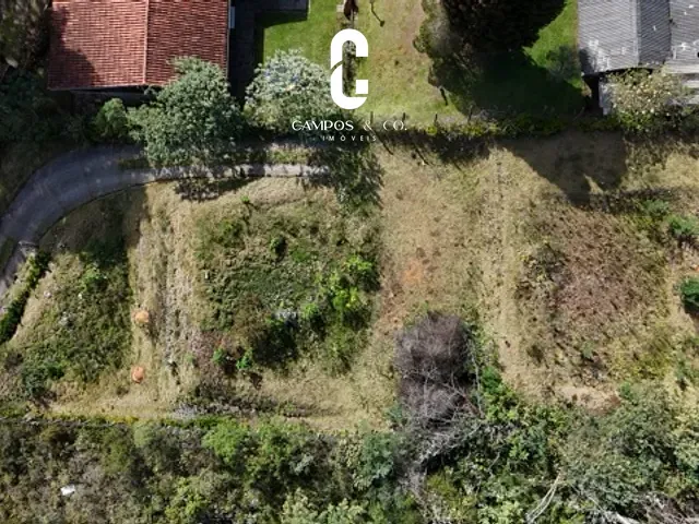 Terreno com 1000m², à venda, no bairro Vila Natal em Campos do Jordão