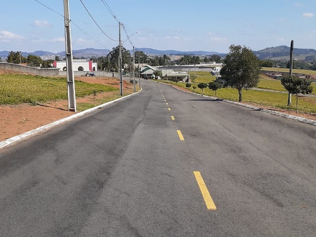 Terreno com 604m², à venda, no bairro Condomínio Jardim Flamboyan em Bragança Paulista