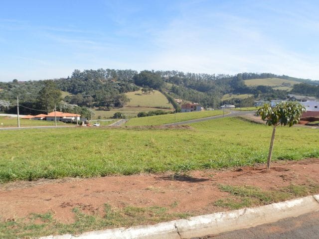 Terreno com 604m², à venda, no bairro Condomínio Jardim Flamboyan em Bragança Paulista