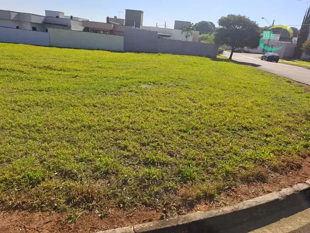 Terreno com 300m², à venda, no bairro Centro em Estiva Gerbi