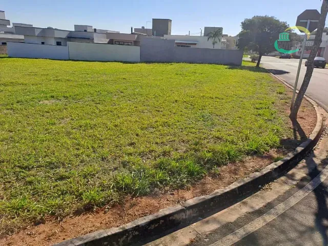 Terreno com 300m², à venda, no bairro Centro em Estiva Gerbi