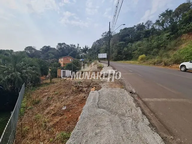 Terreno com 452m², à venda, no bairro Nossa Senhora da Salete em Concórdia