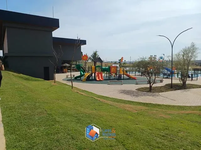 Terreno com 600m² 1 quarto e 1 banheiro, à venda, no bairro Cidade Universitária em Rondonópolis
