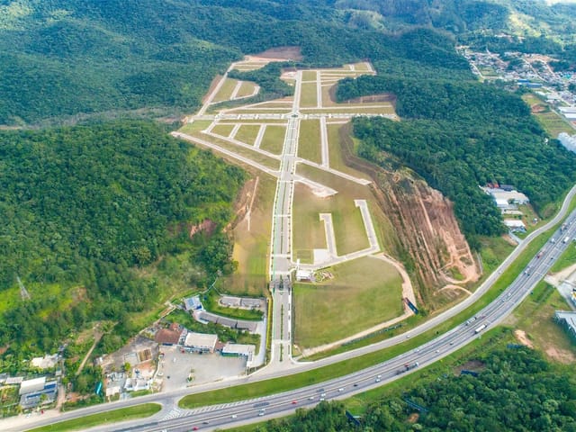 Terreno com 300m², à venda, no bairro Várzea do Ranchinho em Camboriú