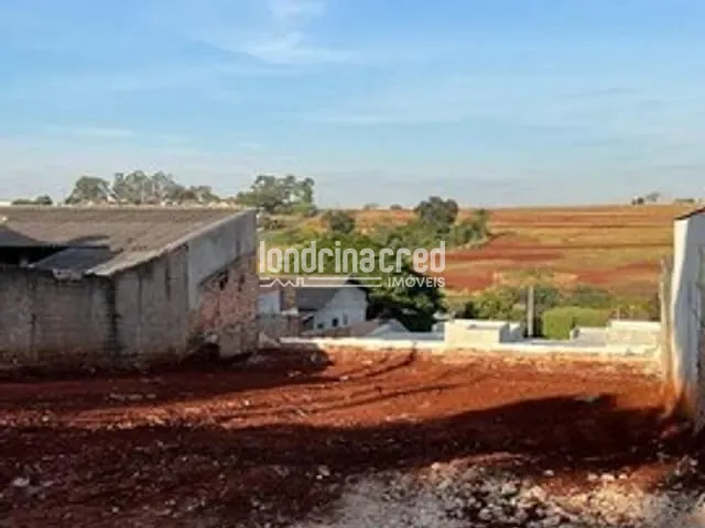 Terreno com 323m², à venda, no bairro Jardim Silvino em Cambé