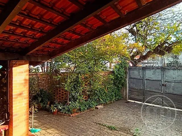 Terreno com 569m², à venda, no bairro Interlagos em São Paulo