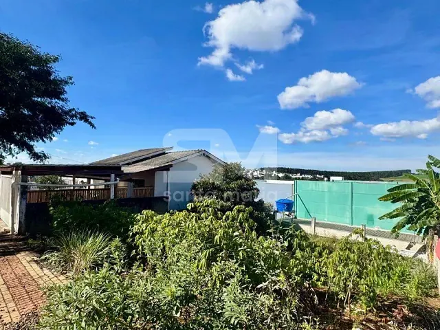 Terreno com 240m², à venda, no bairro Desbravador em Chapecó