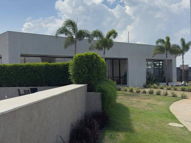Terreno com 180m², à venda, no bairro Pecuária em Campos dos Goytacazes