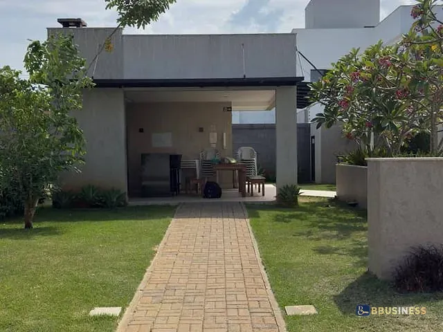 Terreno com 180m², à venda, no bairro Pecuária em Campos dos Goytacazes