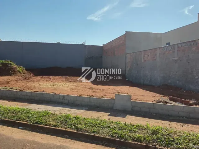 Terreno com 270m², à venda, no bairro Loteamento Jardim Ipiranga em Uberaba