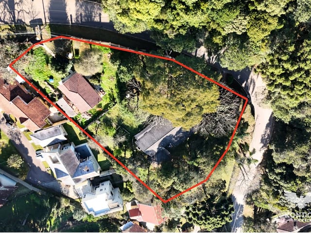 Terreno com 200m², à venda, no bairro Butiatuvinha em Curitiba