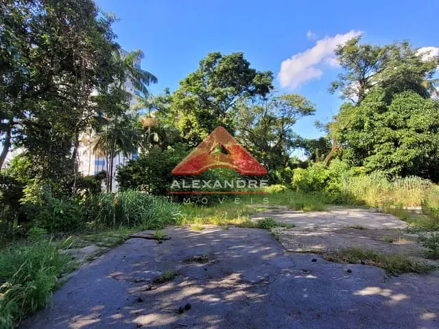 Terreno com 15000m², à venda, no bairro Monte Castelo em São José dos Campos