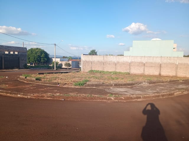 Foto do Terreno - Terreno comercial para venda em Parque das Oliveiras, 308m² | Lares e Andares Imóveis