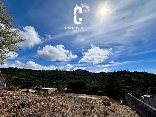 Terreno com 554m², à venda, no bairro Vila Nova Suíça em Campos do Jordão