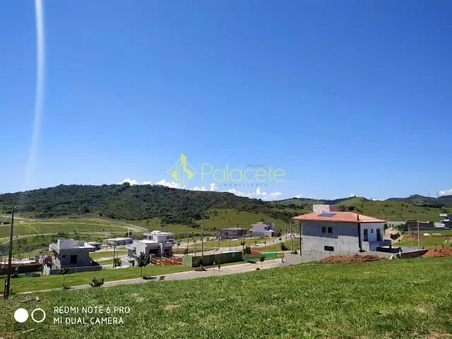 Terreno à venda, no bairro Jardim Marlene Miranda em Taubaté