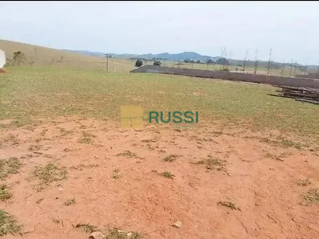 Terreno com 1200m², à venda, no bairro Rio Claro em Paraibuna