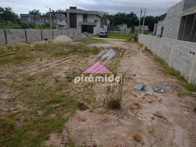 Terreno com 384m², à venda, no bairro MAR VERDE em Caraguatatuba