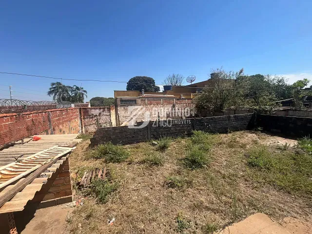 Terreno com 800m², à venda, no bairro Abadia em Uberaba