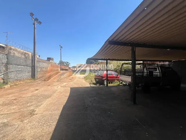 Terreno com 800m², à venda, no bairro Abadia em Uberaba