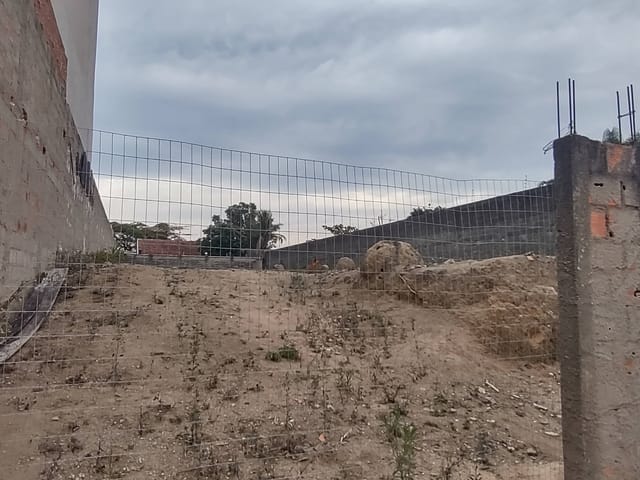 Terreno com 720m², à venda, no bairro Jardim Residencial Doutor Lessa em Pindamonhangaba