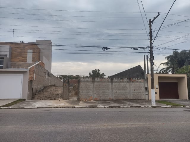Terreno com 720m², à venda, no bairro Jardim Residencial Doutor Lessa em Pindamonhangaba