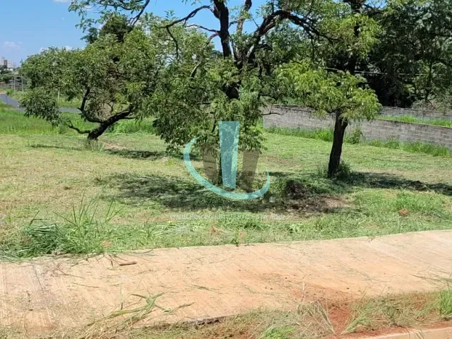 Terreno com 460m², à venda, no bairro Cidade Jardim em Araraquara