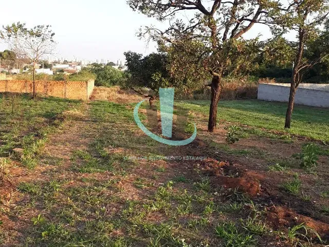 Terreno com 460m², à venda, no bairro Cidade Jardim em Araraquara