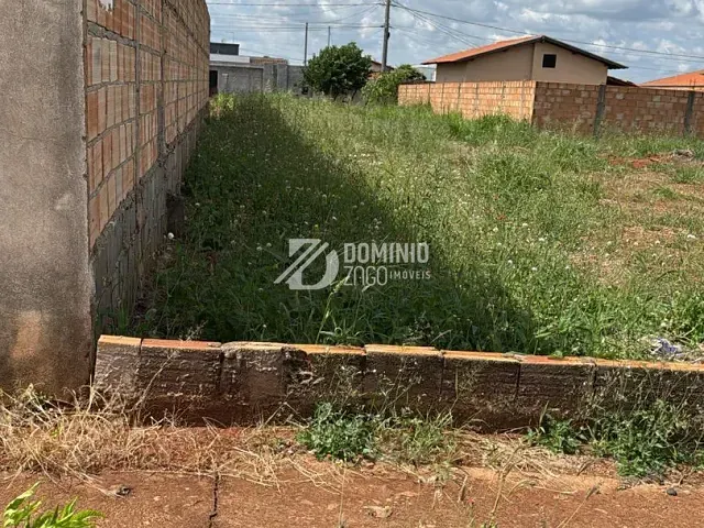 Terreno com 250m², à venda, no bairro Parque das Laranjeiras II em Uberaba