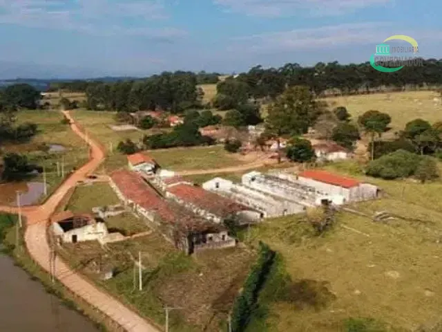 Sítio com 16600m² 3 quartos e 3 banheiros, à venda, no bairro Jardim Paraíso II em Itu