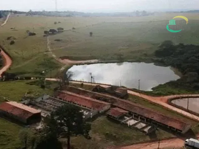Sítio com 16600m² 3 quartos e 3 banheiros, à venda, no bairro Jardim Paraíso II em Itu