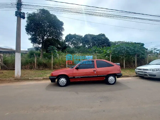 Terreno com 996m², à venda, no bairro Polo Industrial em Guaxupé