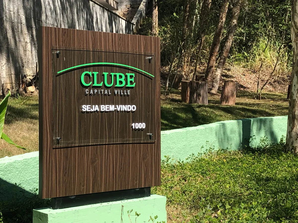 Lote em condomínio para venda em Capital Ville, 700m²