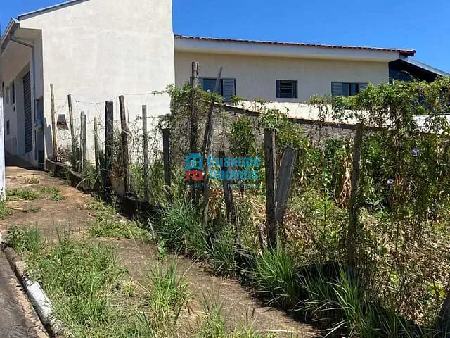 Terreno com 450m², à venda, no bairro Recreio dos Bandeirantes em Guaxupé