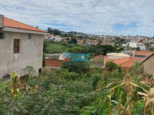 Terreno com 360m², à venda, no bairro Jardim Primavera em Guaxupé