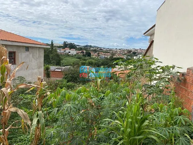 Terreno com 360m², à venda, no bairro Jardim Primavera em Guaxupé