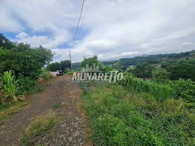 Terreno com 450m², à venda, no bairro Linha São Paulo em São Paulo