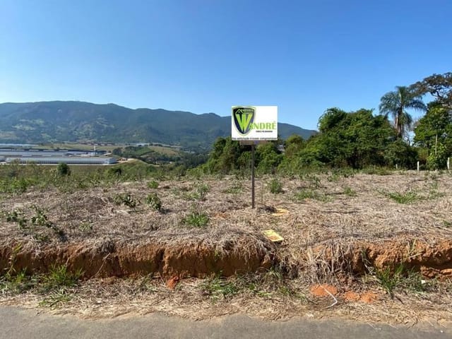 Terreno com 1300m², à venda, no bairro Godoy em Extrema