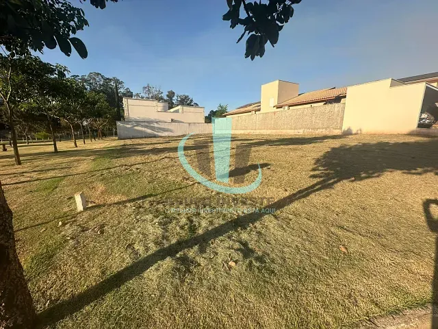 Terreno com 609m², à venda, no bairro Residencial e Comercial Quinta das Laranjeiras em Araraquara