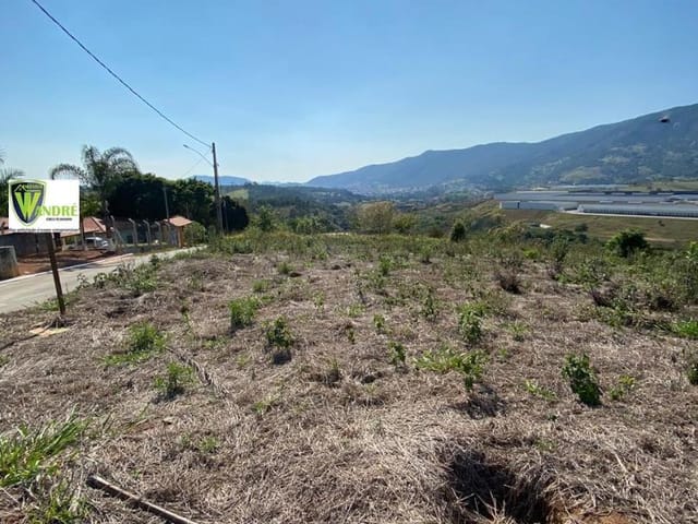 Terreno com 1200m², à venda, no bairro Godoy em Extrema
