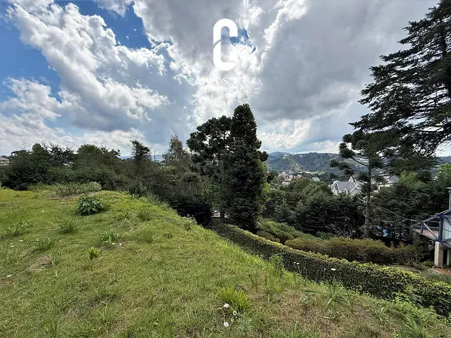 Terreno com 1157m², à venda, no bairro Manancial em Campos do Jordão