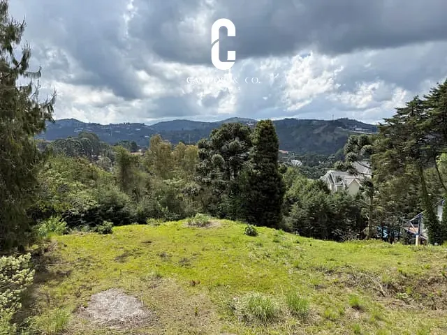 Terreno com 1157m², à venda, no bairro Manancial em Campos do Jordão
