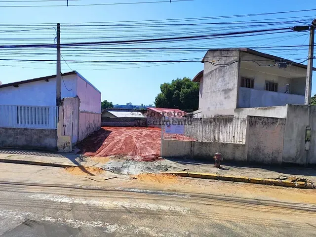 Terreno com 300m², à venda, no bairro Jardim America em São José dos Campos