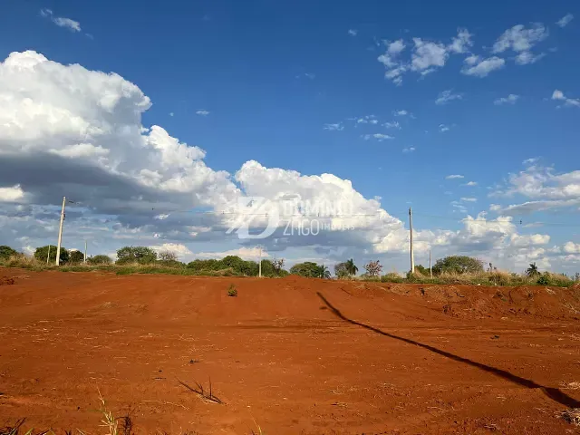 Terreno com 250m², à venda, no bairro Loteamento Reynaldo Mendes em Uberaba