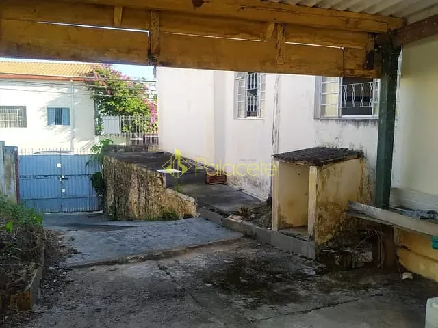 Terreno com 700m², à venda, no bairro Centro em Pindamonhangaba