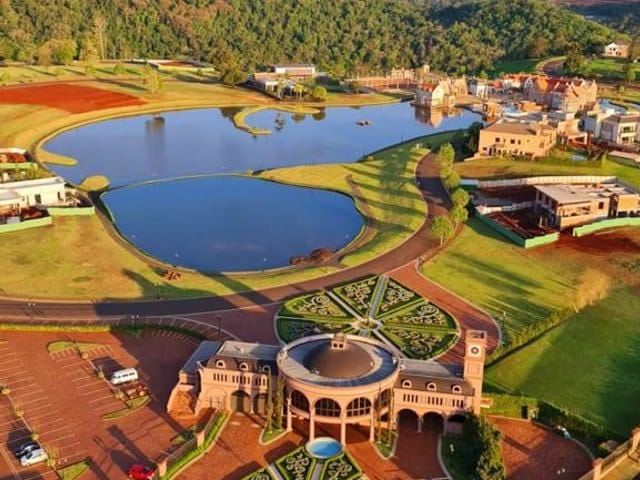 Terreno com 1208m², à venda, no bairro Vivendas do Arvoredo em Londrina