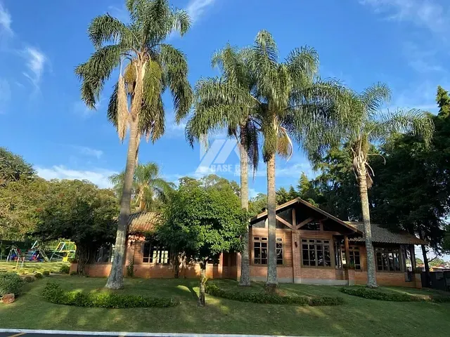 Terreno com 497m², à venda, no bairro Colônia Dona Luíza em Ponta Grossa