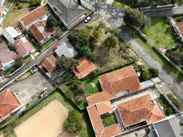 Terreno à venda, no bairro Butiatuvinha em Curitiba