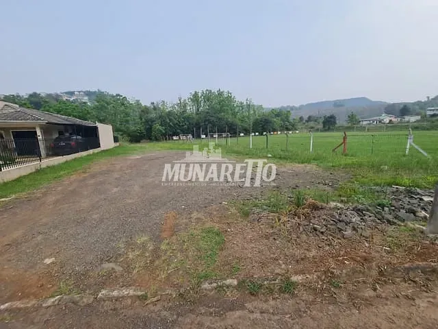 Terreno com 1276m², à venda, no bairro Cristal em Concórdia