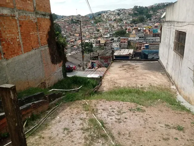 Terreno com 568m², à venda, no bairro Jardim Zaira em Mauá