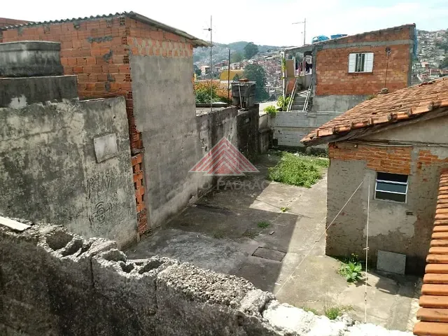 Terreno com 568m², à venda, no bairro Jardim Zaira em Mauá
